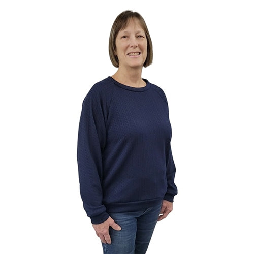 WOMEN'S CREWNECK CABLE KNIT SWEATER NAVY