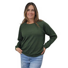 WOMEN'S CREWNECK CABLE KNIT SWEATER PINE GREEN