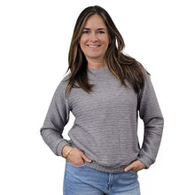 WOMEN'S CREWNECK SCOTLAND KNIT SWEATER GREY