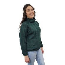 WOMEN'S TURTLENECK CABLE KNIT SWEATER FOREST GREEN