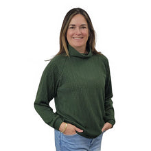 WOMEN'S TURTLENECK CABLE KNIT SWEATER PINE GREEN