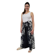 WOMEN'S WRAP PANTS FLORAL NAVY/WHITE