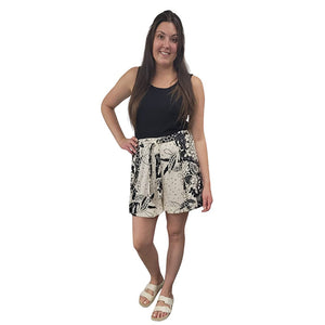 WOMEN'S WRAP SHORTS FLORAL BLACK/CREAM